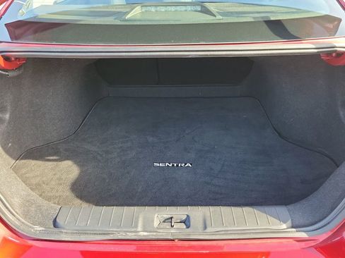 Used 2024 Nissan Sentra SV image 10