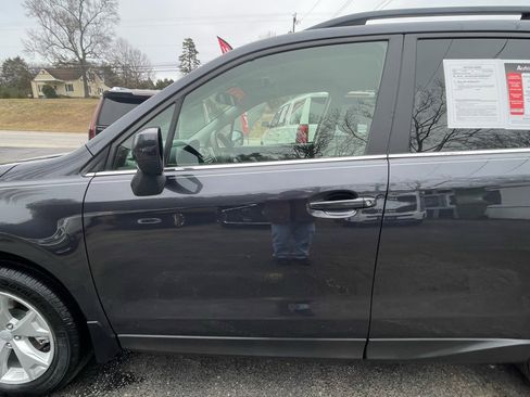 Used 2016 Subaru Forester 2.5i Limited image 3