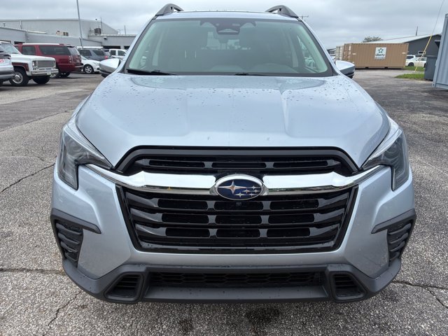Used 2023 Subaru Ascent Limited w/ Technology Package AWD/4WD image 11