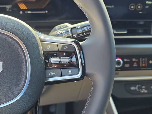 New 2026 Kia Carnival image 30