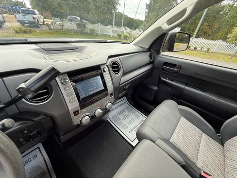Used 2016 Toyota Tundra SR image 16