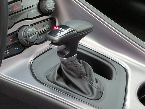 Used 2023 Dodge Challenger SXT image 20