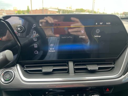New 2026 Chevrolet Trax ACTIV w/ Sunroof Package FWD image 20