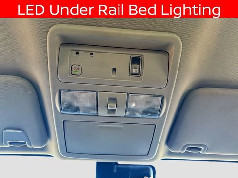 Used 2021 Nissan Titan SV w/ SV Convenience Package image 28