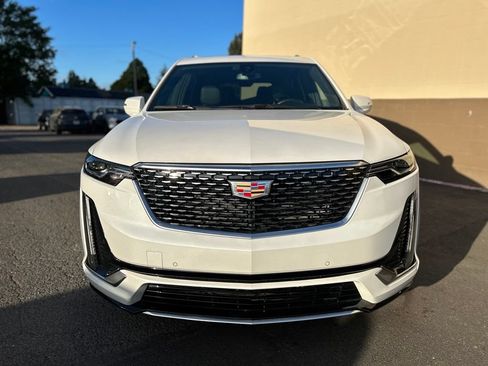 Used 2024 Cadillac XT6 Luxury w/ LPO, Floor Liner Package AWD/4WD image 14