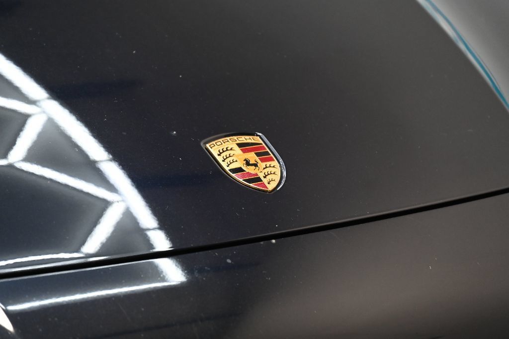 Used 2023 Porsche Cayenne S Platinum AWD/4WD image 10