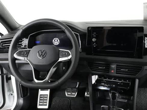 New 2026 Volkswagen Jetta Sport image 4