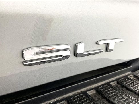 New 2026 GMC Sierra 3500 SLT image 17