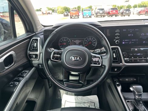 Used 2021 Kia Sorento EX AWD/4WD image 9