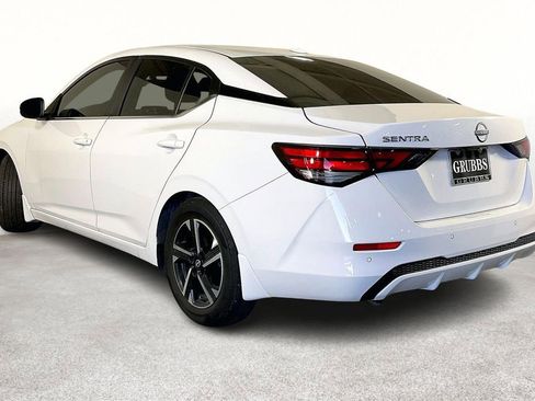Used 2025 Nissan Sentra SV image 17