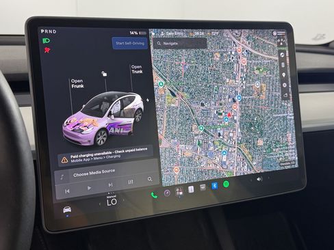 Used 2021 Tesla Model Y Long Range AWD/4WD image 18