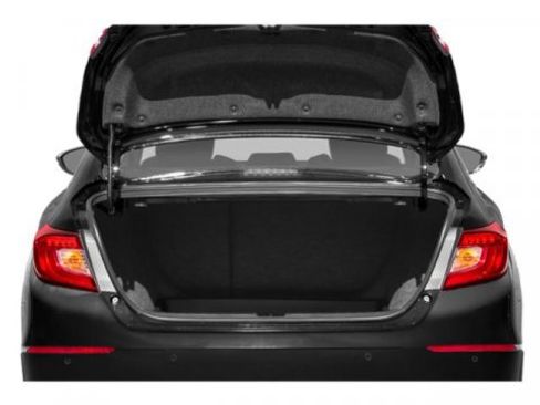 Used 2018 Honda Accord Touring image 12