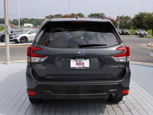 Certified 2023 Subaru Forester Premium AWD/4WD image 4