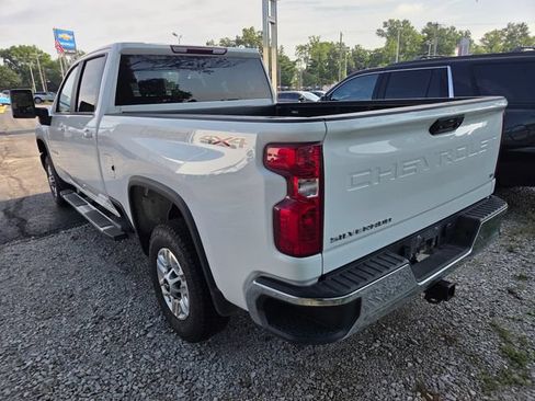 Used 2025 Chevrolet Silverado 2500 LT w/ Convenience Package AWD/4WD image 8