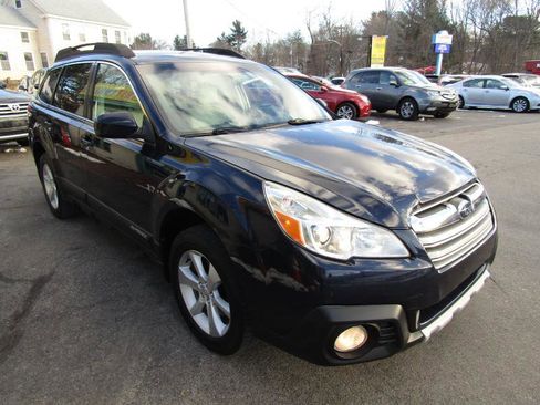 Used 2013 Subaru Outback 3.6R Limited w/ Moonroof Pkg image 8