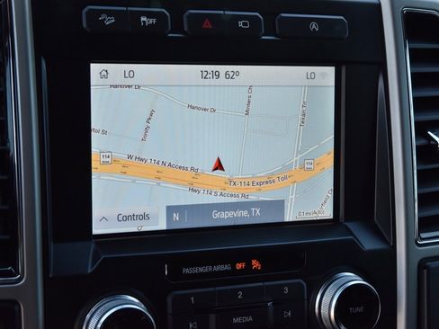 Used 2020 Ford F150 Lariat w/ Equipment Group 502A Luxury image 27