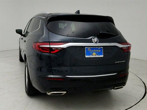 Used 2019 Buick Enclave Essence image 5