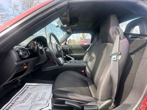 Used 2008 MAZDA MX-5 Miata Sport image 22