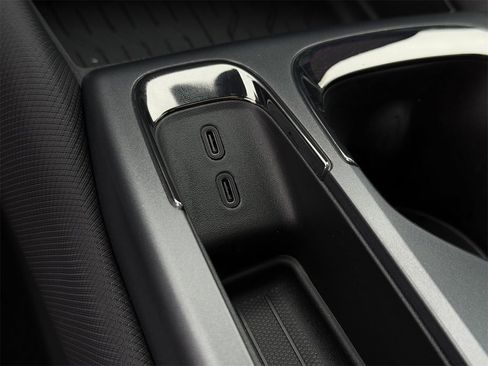 New 2026 Chevrolet Equinox EV RS image 18