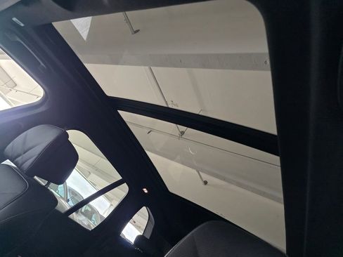 New 2026 BMW X5 M60i image 10