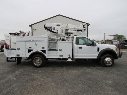 Used 2020 Ford F550 2WD Regular Cab Super Duty image 1