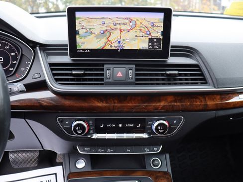 Used 2018 Audi Q5 2.0T Premium Plus w/ Premium Plus Package image 28