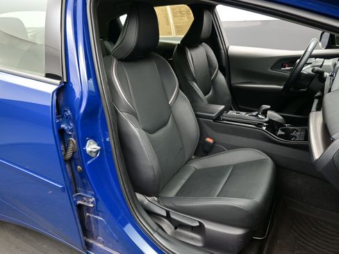 Used 2024 Toyota Prius XLE image 14