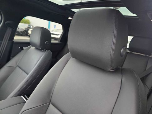 Certified 2025 Land Rover Range Rover Velar Dynamic SE image 25