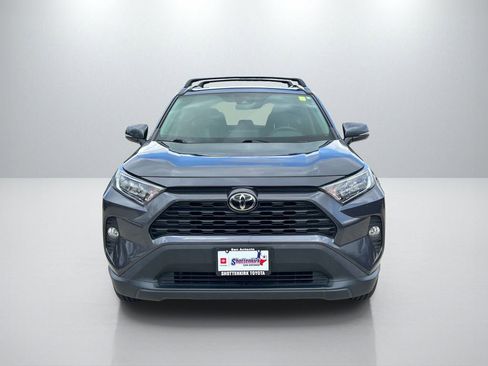 Used 2020 Toyota RAV4 XLE image 2