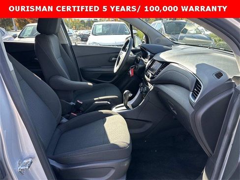 Certified 2022 Chevrolet Trax LS w/ Tint and Cruise Package image 9