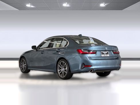 Used 2019 BMW 330i Sedan w/ Premium Package RWD image 3