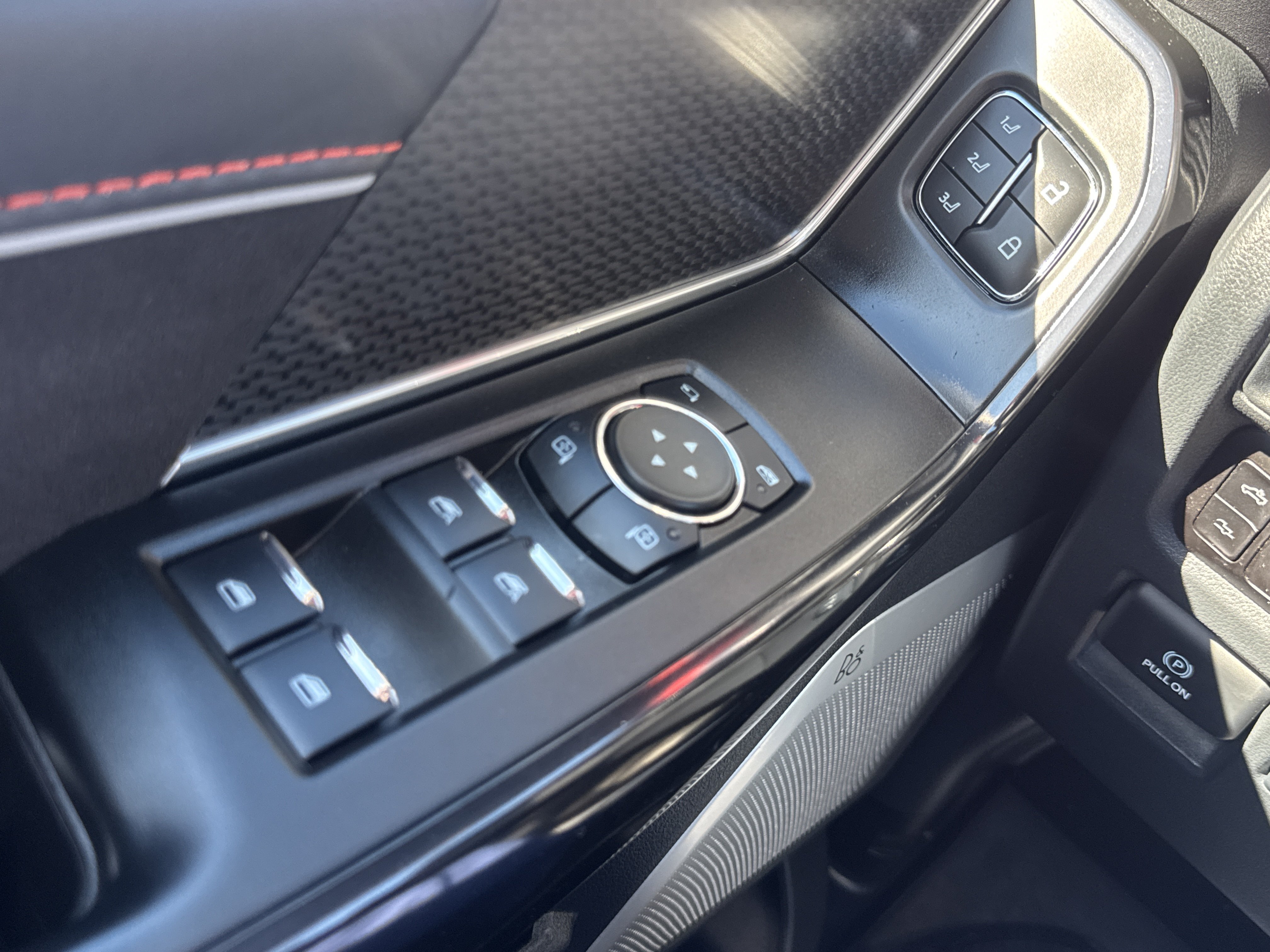 Used 2025 Ford F150 Raptor w/ Equipment Group 803A Raptor R AWD/4WD image 16