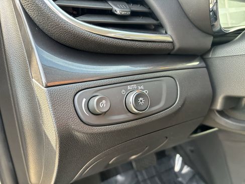 Used 2019 Buick Encore Preferred image 9