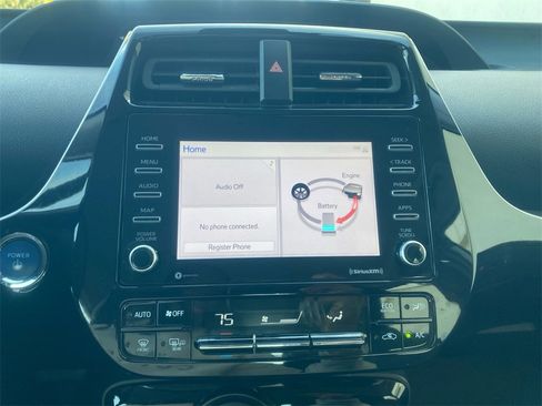 Used 2022 Toyota Prius XLE image 21