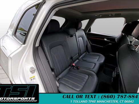 Used 2021 Audi Q5 2.0T Premium w/ Convenience Package AWD/4WD image 27