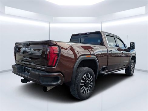 Used 2024 GMC Sierra 2500 Denali Ultimate image 3