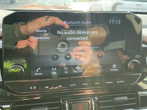 Used 2023 Nissan Pathfinder Platinum image 23