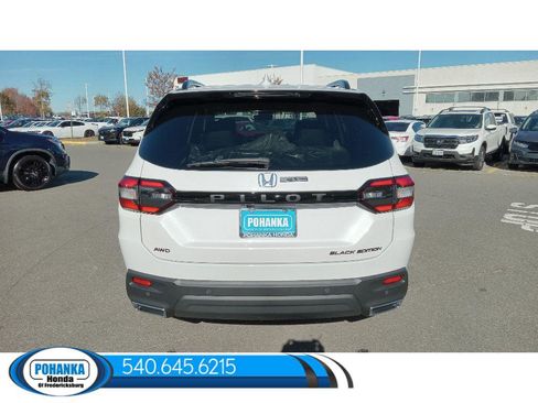 New 2025 Honda Pilot Black Edition image 8