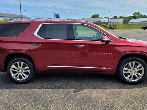 Used 2021 Chevrolet Traverse High Country AWD/4WD image 14