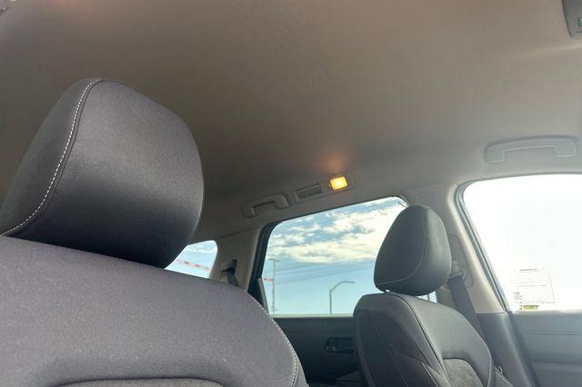 Used 2025 Nissan Pathfinder SV AWD/4WD image 17
