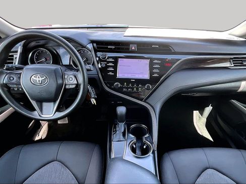 Used 2020 Toyota Camry LE FWD image 14