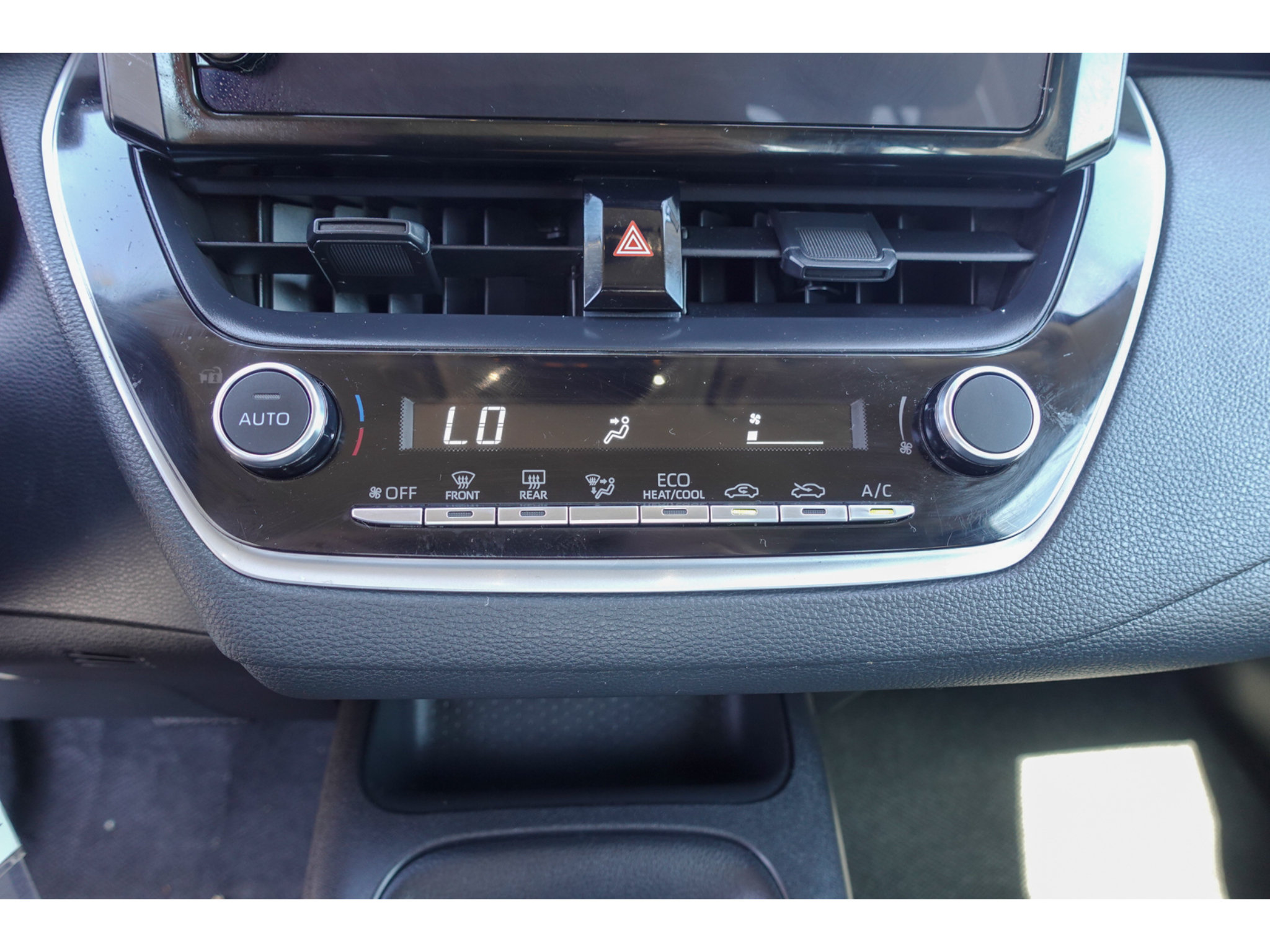 Certified 2025 Toyota Corolla LE FWD image 18