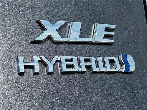 Used 2023 Toyota RAV4 XLE w/ Convenience Package AWD/4WD image 29