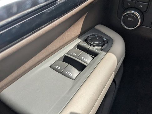 New 2026 Chevrolet Suburban LT w/ Comfort Package image 19