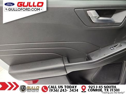 Used 2023 Ford Escape ST-Line Select image 16