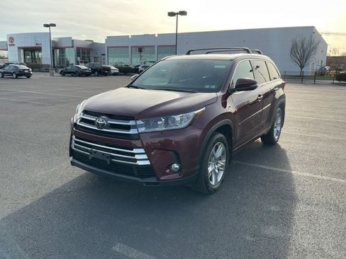 Used 2018 Toyota Highlander Limited image 1
