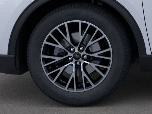 New 2025 Ford Escape SE w/ PHEV Premium Package FWD image 19