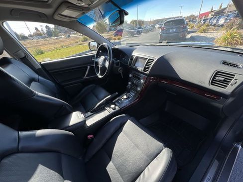 Used 2009 Subaru Outback 2.5XT Limited image 28