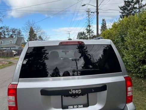 Used 2017 Jeep Patriot Sport FWD image 7