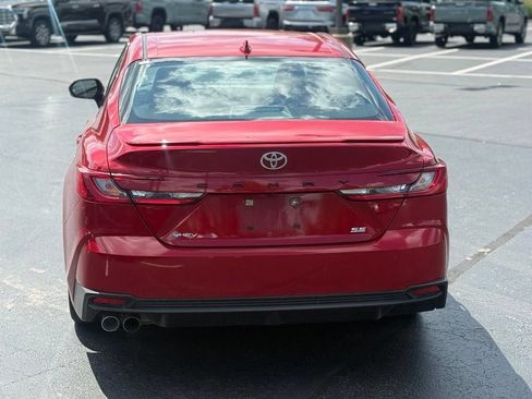 Used 2025 Toyota Camry SE FWD image 6